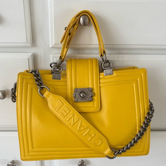 The Unbranded Brand Handbags - Vibrant Yellow Leather Bag